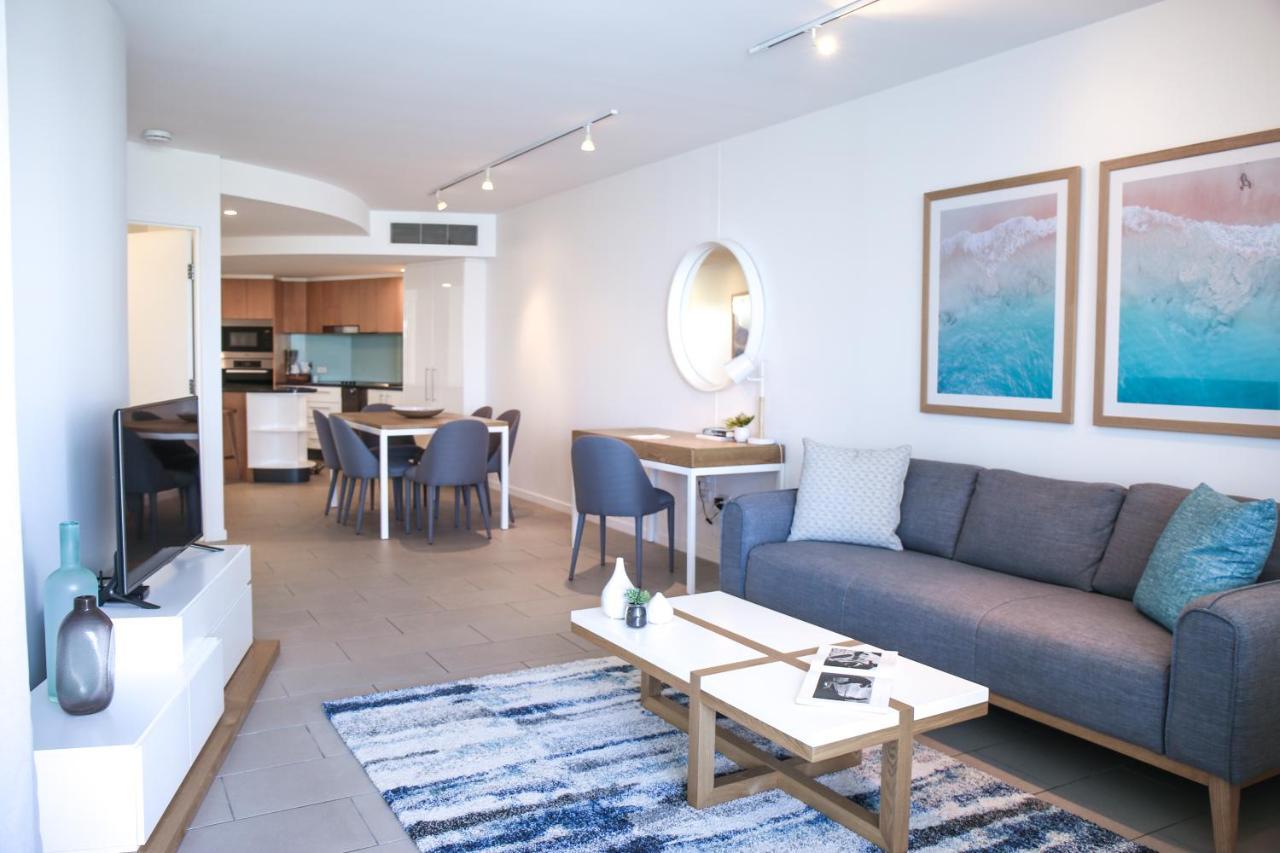 Rumba Beach Resort Caloundra Luaran gambar A typical apartment at the hotel